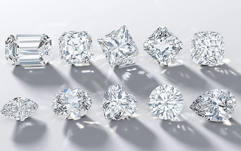 Kim cương cùng kích thước nhưng khác giác cắt sẽ cho hiệu ứng khác nhau