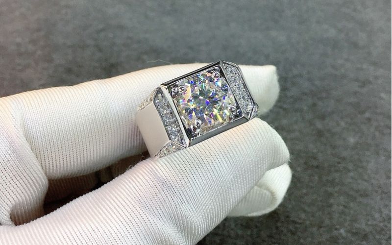 Nên mua kim cương nước D ở những cơ sở có giấy chứng nhận GIA cho kim cương