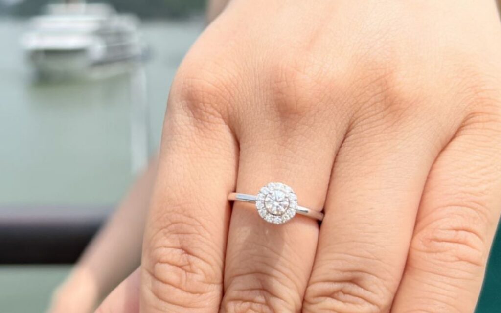 Chọn vỏ nhẫn phù hợp với kim cương nước G