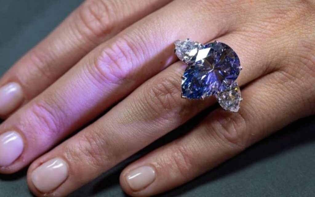 Viên kim cương 50 carat tương đương 10 gram