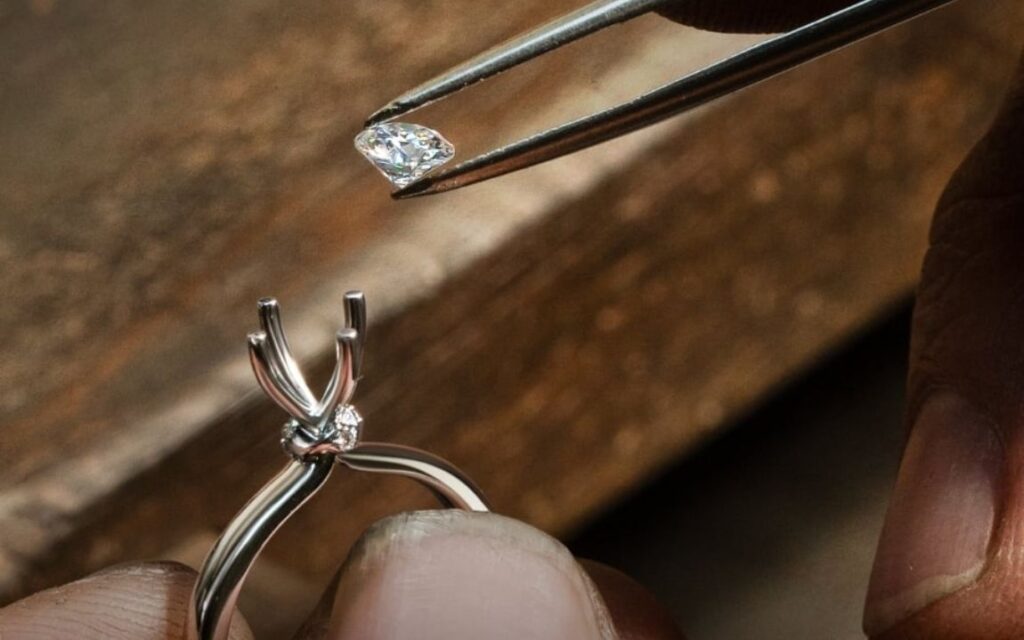 kim cương 7ly2 giá bao nhiêu