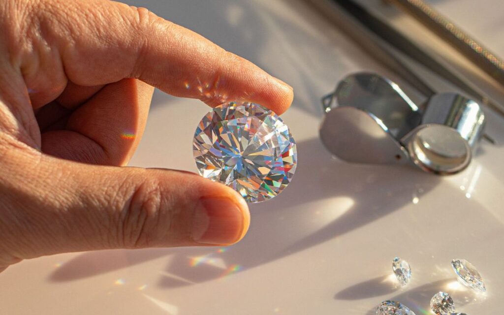 Luôn chọn giác cắt Excellent (Tuyệt hảo) cho kim cương 7ly2