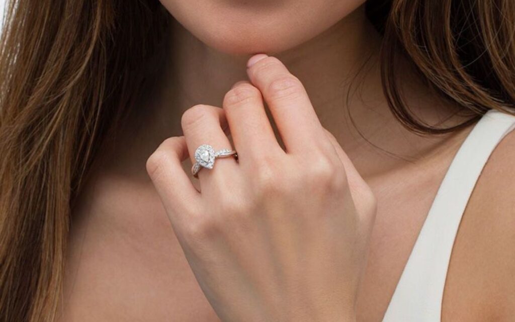 Kim cương 8 ly giá bao nhiêu