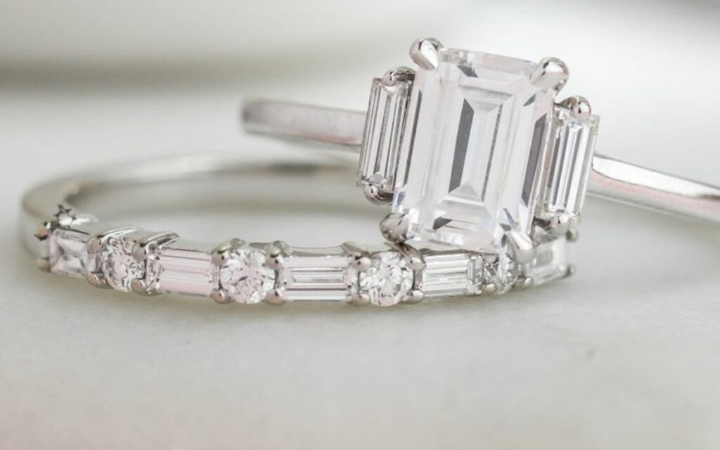 Nên chọn kim cương Baguette có nước màu từ H trở lên