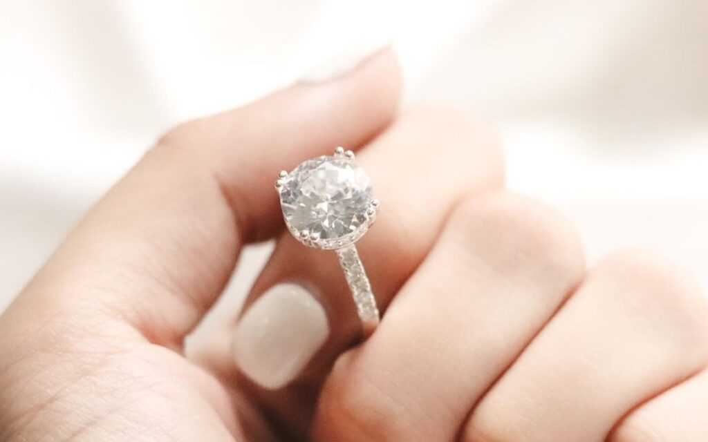 kim cương 9ly giá bao nhiêu