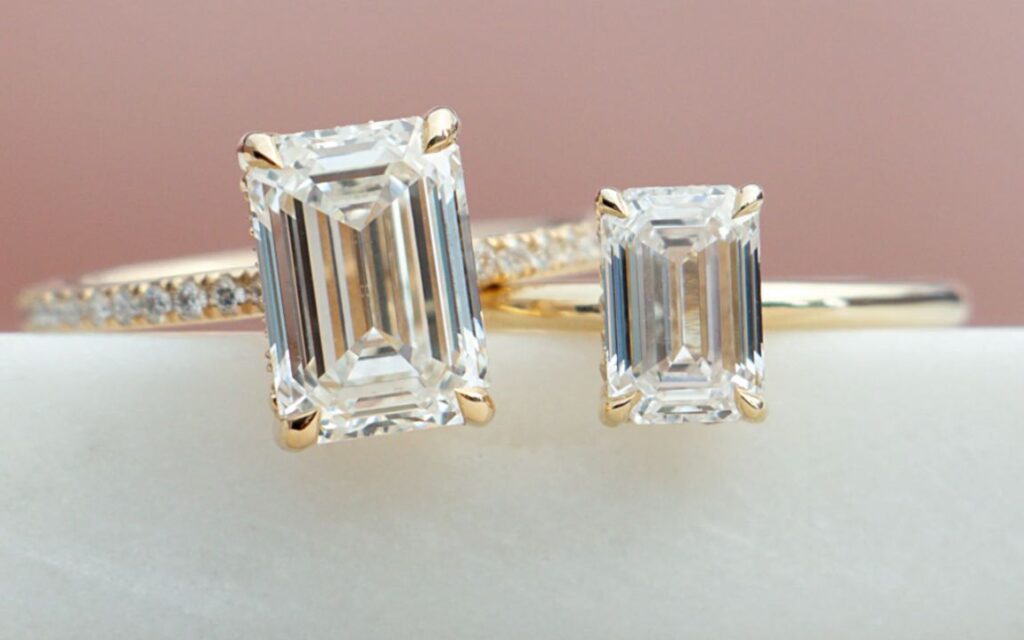 Nhẫn kim cương Emerald