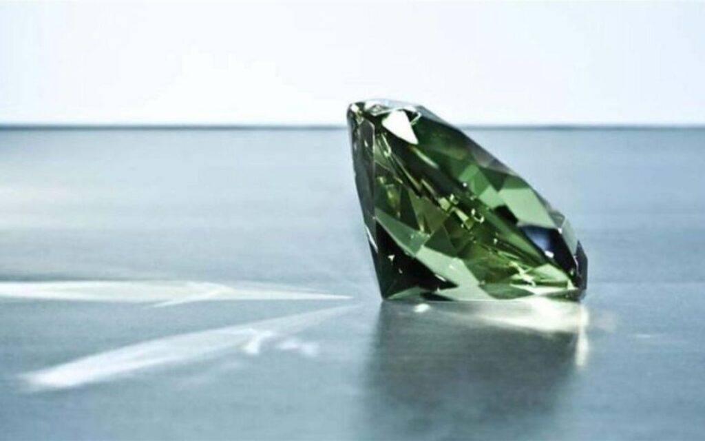 Kim cương xanh lá cây