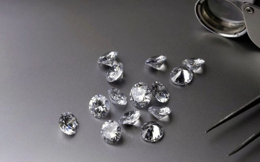 Kim cương tấm là những viên kim cương có kích thước siêu nhỏ