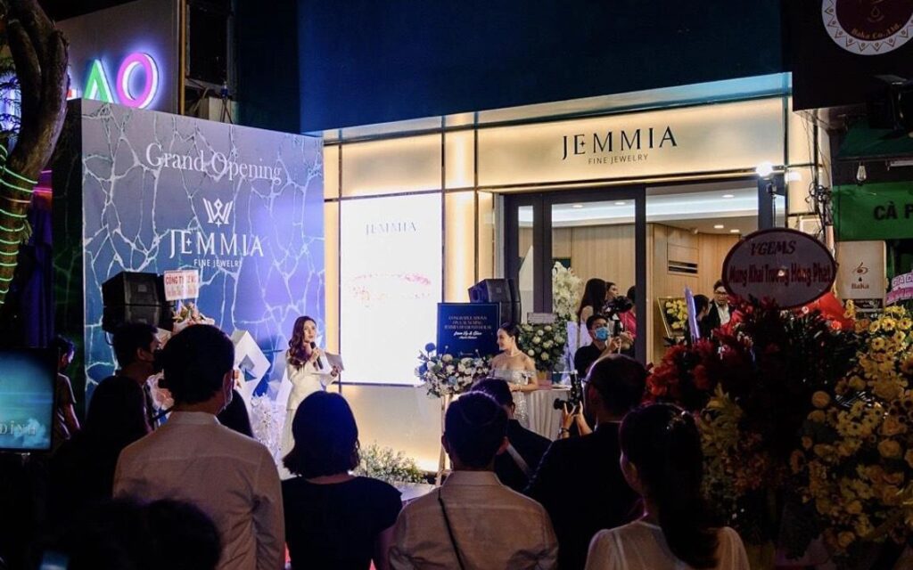 kim cương quận 1