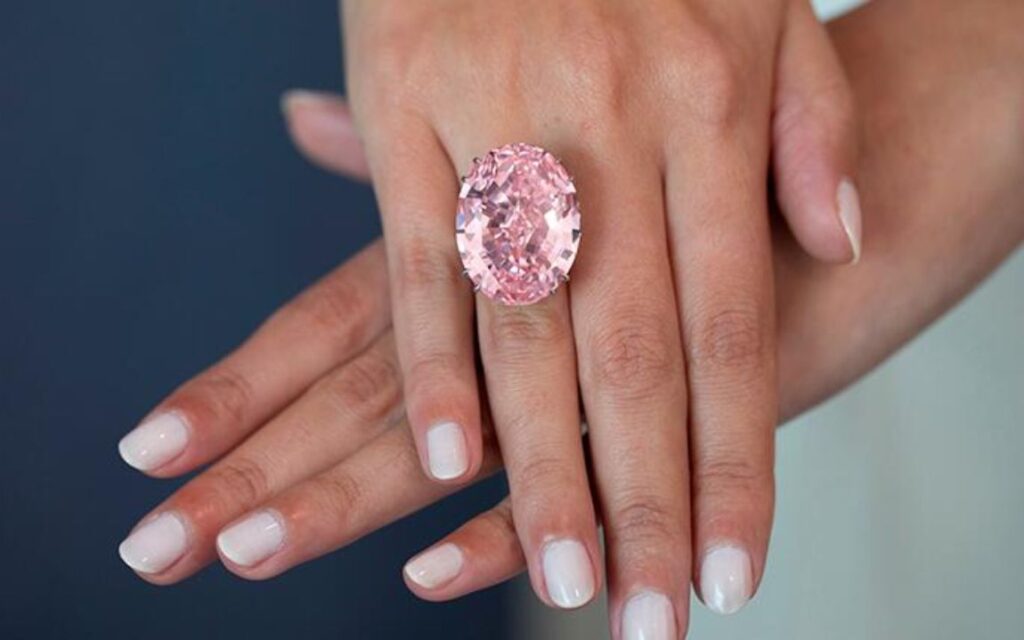 viên kim cương đắt nhất thế giới pink star